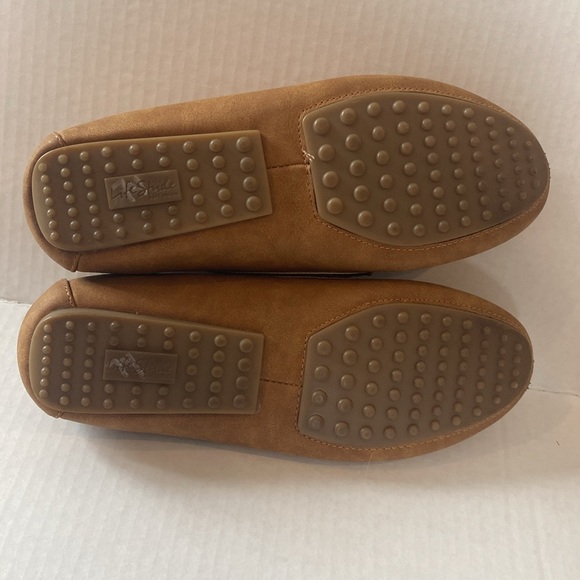 Women’s Life Stride Transport Slip-On Loafers Size 8M Tan Tassel Leather - Picture 5 of 8